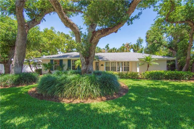 525 Iris Lane, Vero Beach, FL 32963