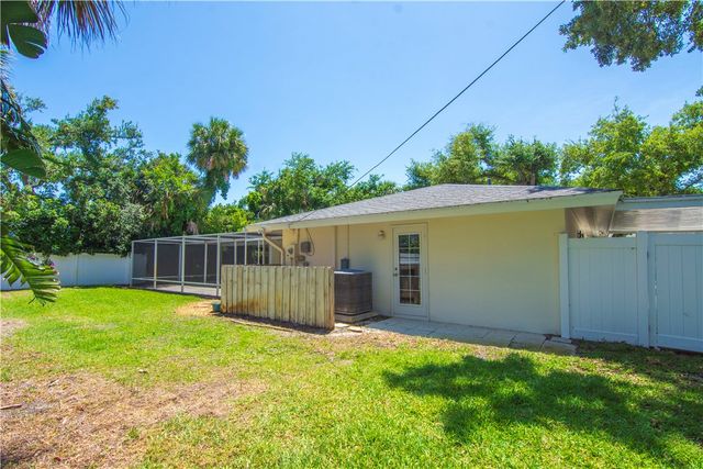 525 Iris Lane, Vero Beach, FL 32963
