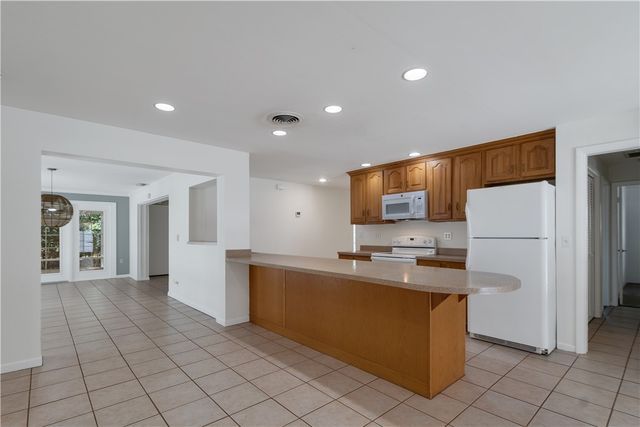 525 Iris Lane, Vero Beach, FL 32963