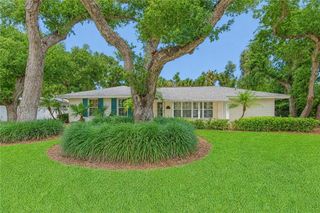525 Iris Lane, Vero Beach, FL 32963