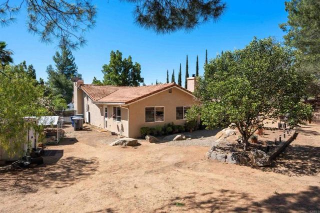 16734 Georgios Way, Ramona, CA 92065