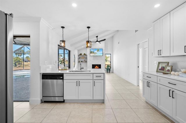 3872 KINGSTON BOULEVARD, Sarasota, FL 34238