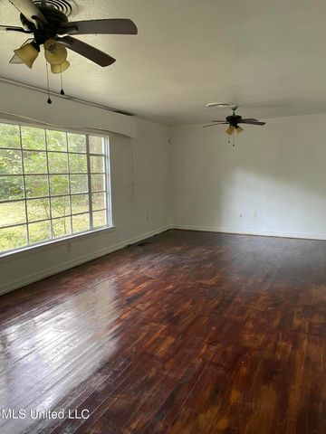 220 Wildwood Terrace, Jackson, MS 39212