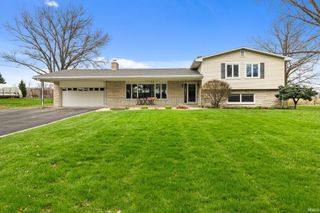 1705 E Springhill Road, Warsaw, IN 46580