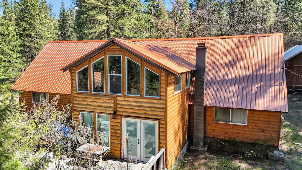 5882 Carey Rd, Tumtum, WA 99034