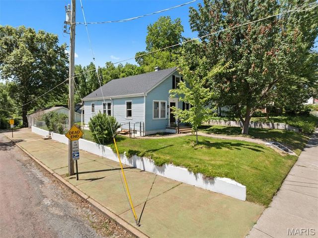 720 E McKinley Street, Belleville, IL 62220