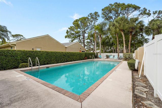 396 CHARTLEY COURT S, Sarasota, FL 34232