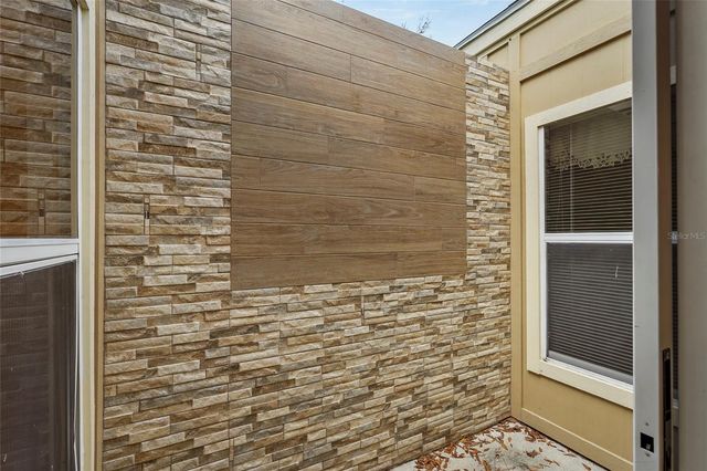 396 CHARTLEY COURT S, Sarasota, FL 34232