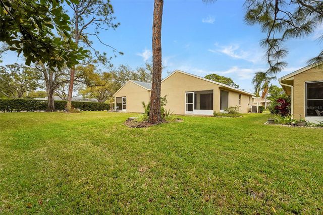396 CHARTLEY COURT S, Sarasota, FL 34232