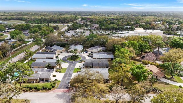 396 CHARTLEY COURT S, Sarasota, FL 34232