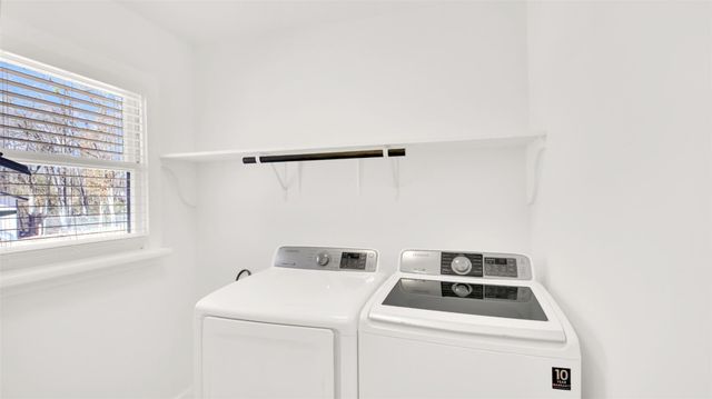 8904 Chisholm LN, Austin, TX 78748