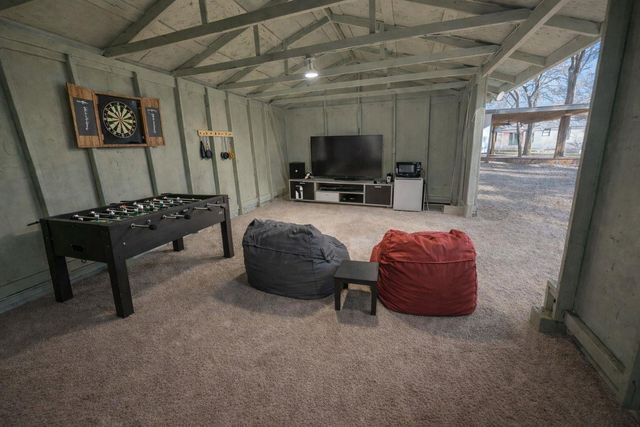 8904 Chisholm LN, Austin, TX 78748