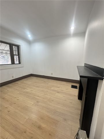 5112 Chaplain Way, Hazelwood, PA 15207