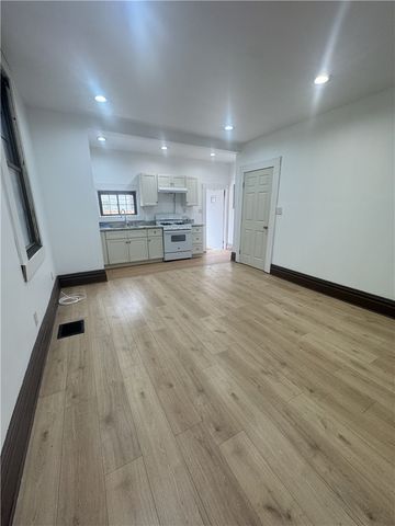 5112 Chaplain Way, Hazelwood, PA 15207