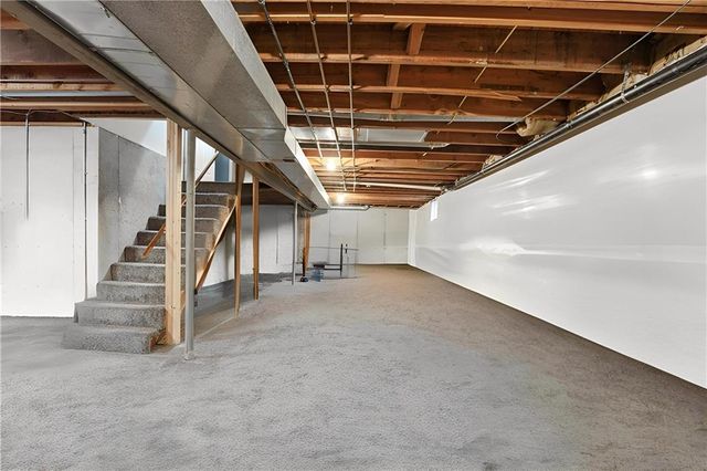 10300 W 164th Street, Overland Park, KS 66221