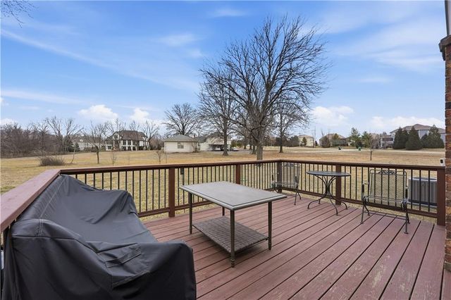 10300 W 164th Street, Overland Park, KS 66221
