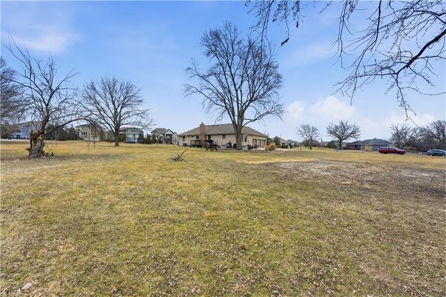 10300 W 164th Street, Overland Park, KS 66221