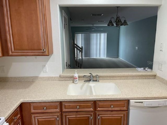 1983 SEARAY SHORE DRIVE, Clearwater, FL 33763