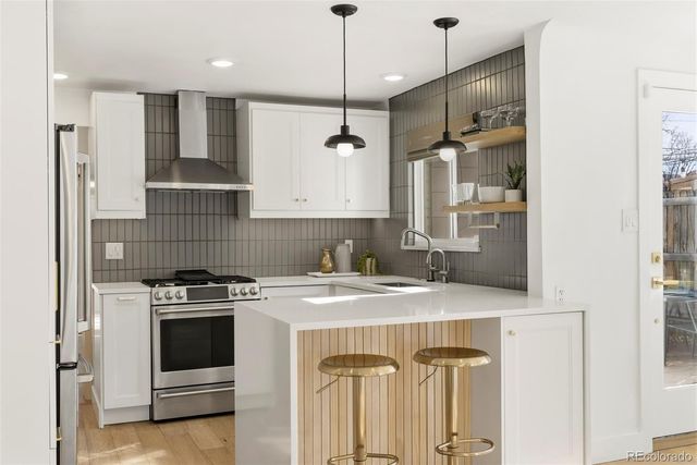 1370 Rosemary Street, Denver, CO 80220