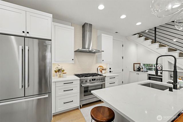 11605 NE 155th Street, Kirkland, WA 98034