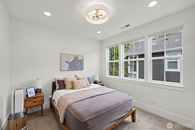 11605 NE 155th Street, Kirkland, WA 98034