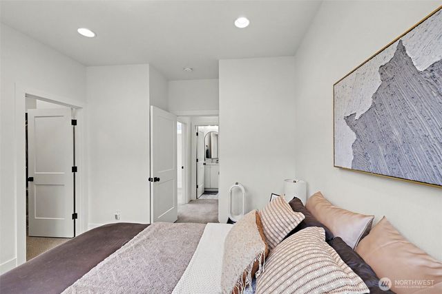 11605 NE 155th Street, Kirkland, WA 98034