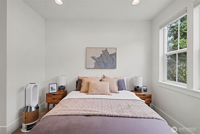 11605 NE 155th Street, Kirkland, WA 98034