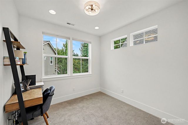 11605 NE 155th Street, Kirkland, WA 98034