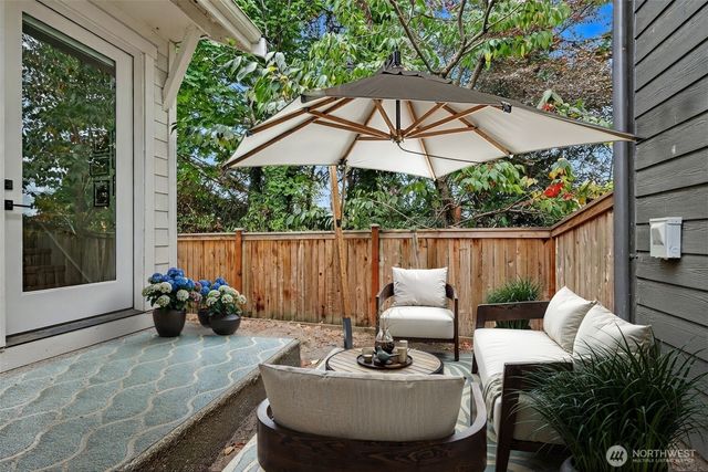 11605 NE 155th Street, Kirkland, WA 98034