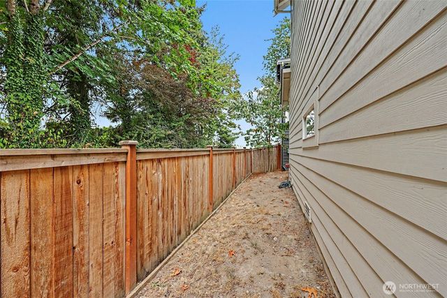 11605 NE 155th Street, Kirkland, WA 98034