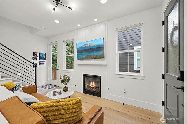 11605 NE 155th Street, Kirkland, WA 98034
