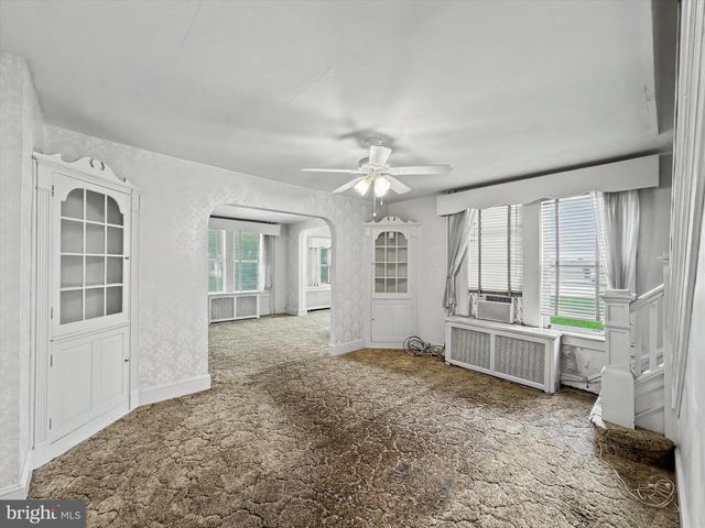 637 S MAIN ST, Red Lion, PA 17356
