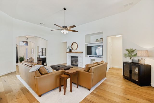 1809 Red Rock Drive, Mckinney, TX 75072