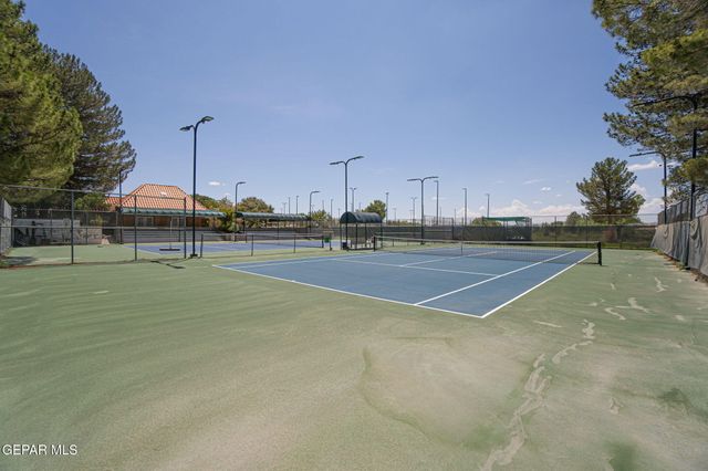 5205 VALLEY SPRING Way, El Paso, TX 79932