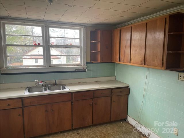 510 Leslie Street, Chester, SC 29706