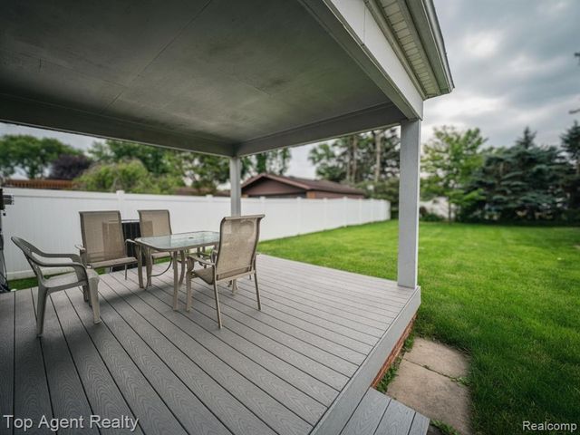 4436 Buckingham Drive, Warren, MI 48092