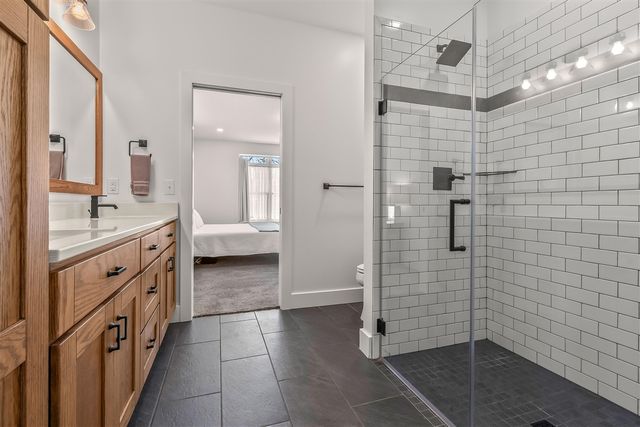 25 Hillsdale Commons Drive, Hillsdale, MI 49242