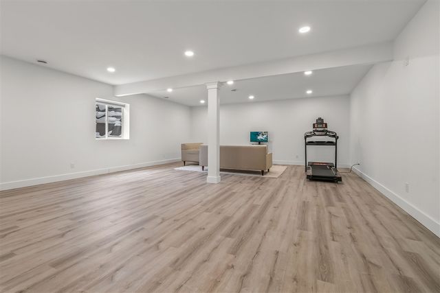 25 Hillsdale Commons Drive, Hillsdale, MI 49242