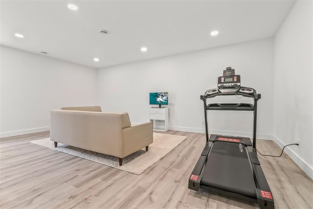 25 Hillsdale Commons Drive, Hillsdale, MI 49242