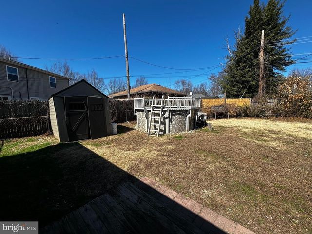 901 SPENCER DR, Croydon, PA 19021