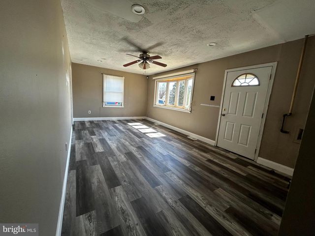 901 SPENCER DR, Croydon, PA 19021