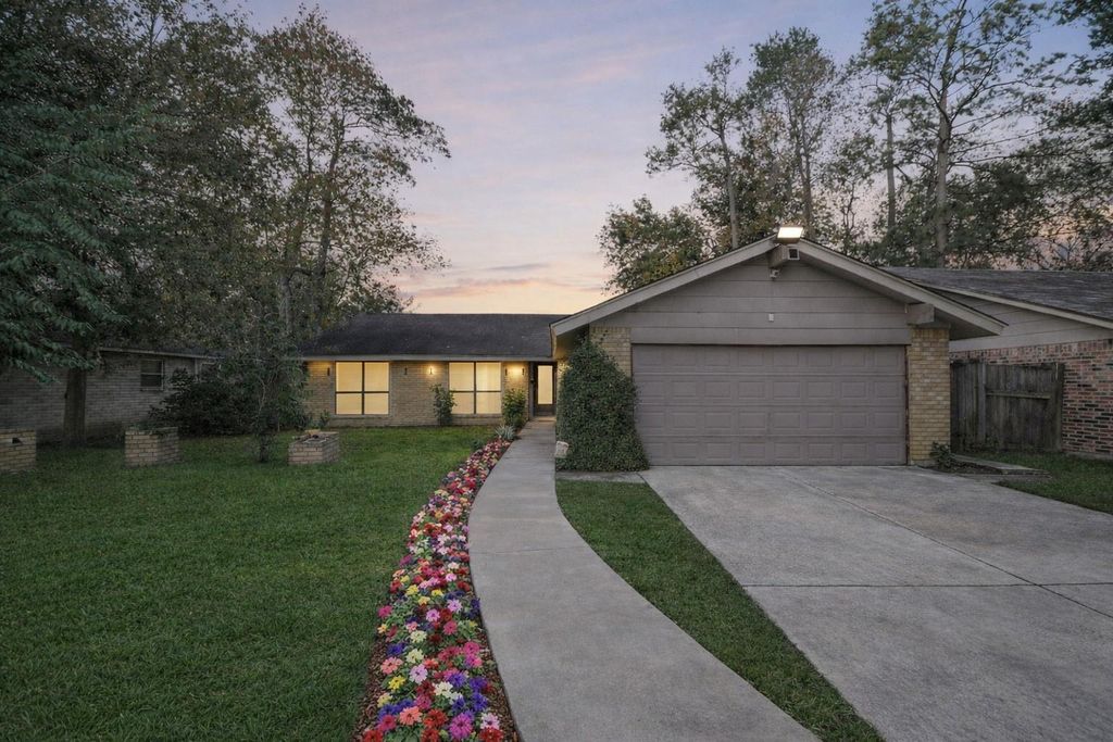 15419 Mesa Drive, Humble, TX 77396