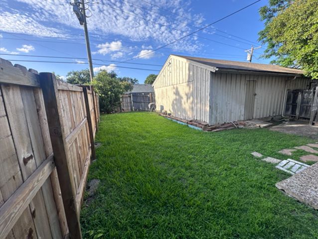 13509 Red Fern Lane, Dallas, TX 75240