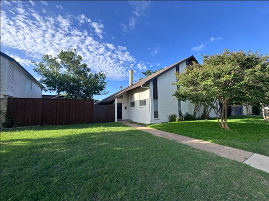 13509 Red Fern Lane, Dallas, TX 75240