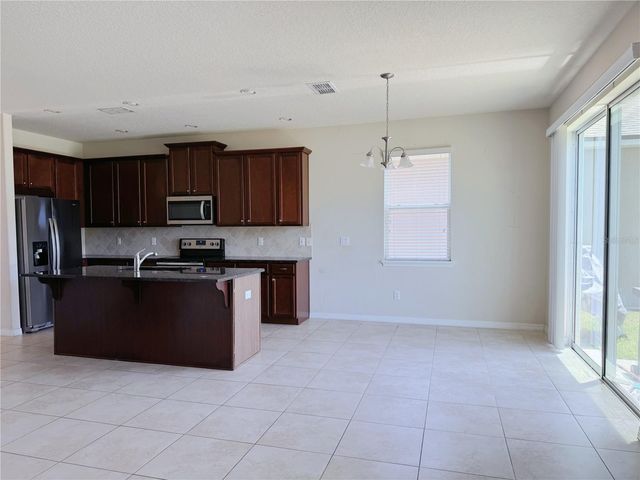 2428 CHATEAU LOOP, Kissimmee, FL 34741