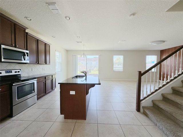 2428 CHATEAU LOOP, Kissimmee, FL 34741