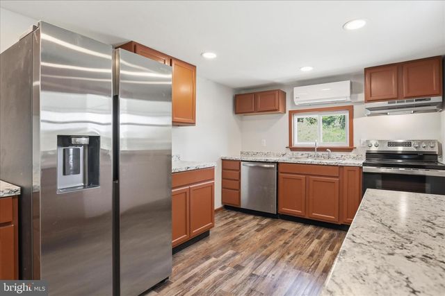 6340 COFFMAN FARMS RD, Keedysville, MD 21756