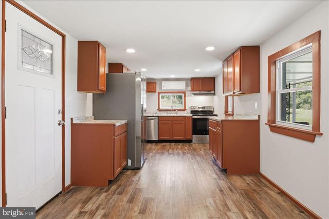 6340 COFFMAN FARMS RD, Keedysville, MD 21756