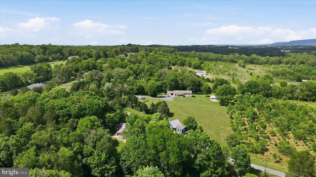 6340 COFFMAN FARMS RD, Keedysville, MD 21756