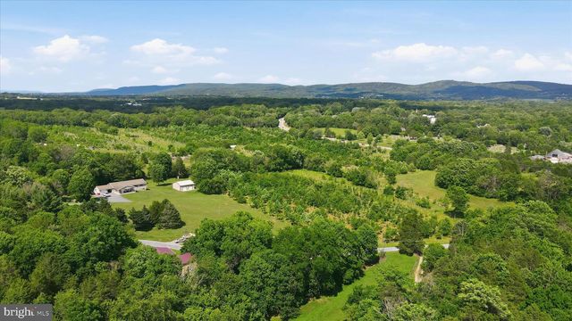 6340 COFFMAN FARMS RD, Keedysville, MD 21756